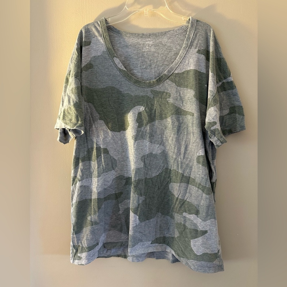 Aerie Oversized Camo Shirt - Medium